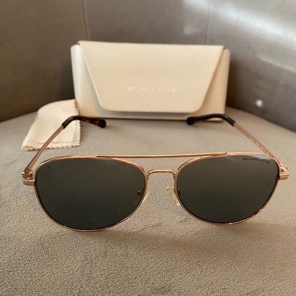 Michael Kors gold framed aviator polarized sunglasses 110882 140 3P - Picture 2 of 4